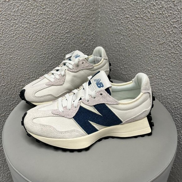New Balance Women's 327 Shoes Size 7 Size 7.5 Size 8 SEA SALT /BLACK - Picture 3 of 4